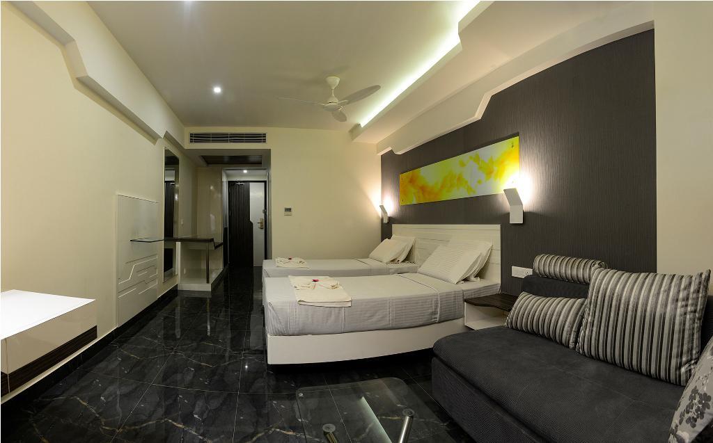 Hotel Vijay Elanza Coimbatore Esterno foto