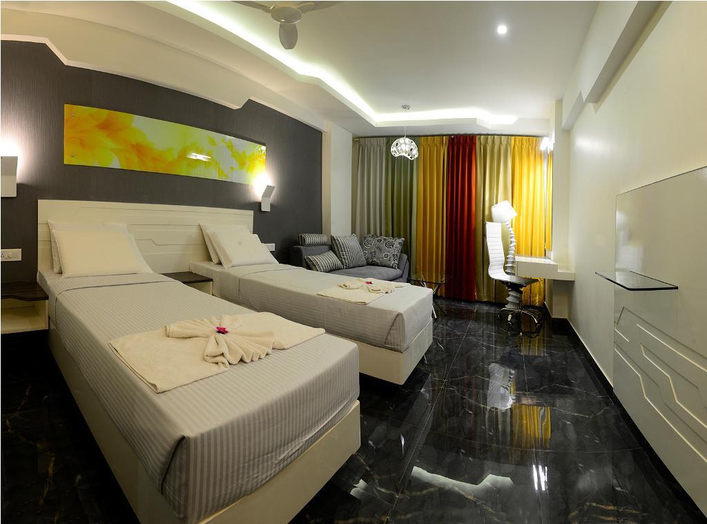 Hotel Vijay Elanza Coimbatore Esterno foto