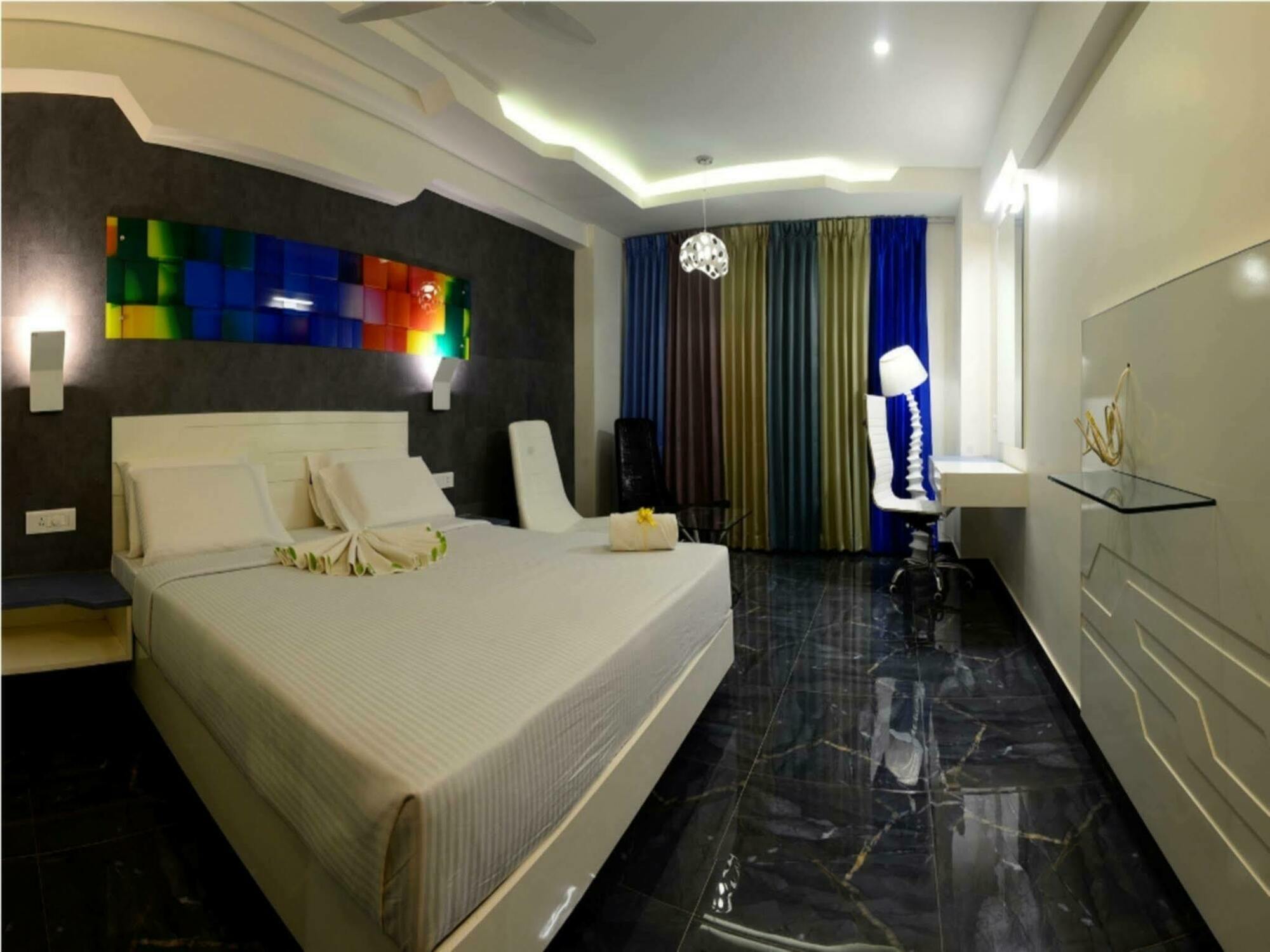 Hotel Vijay Elanza Coimbatore Esterno foto